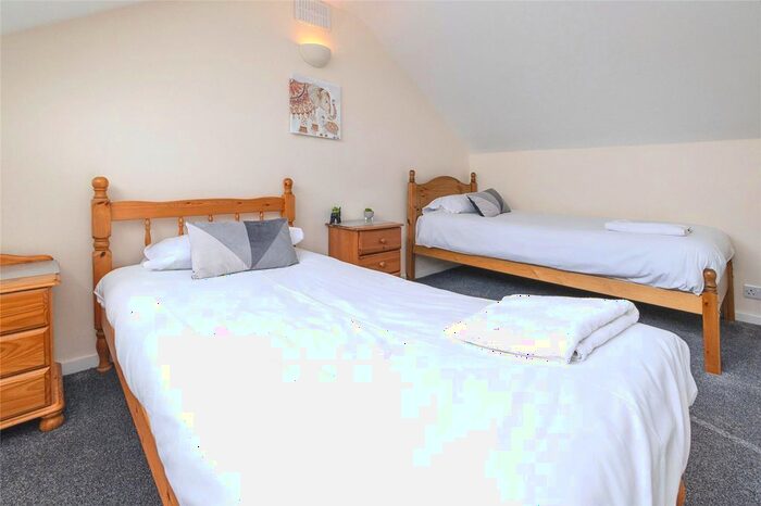 3 Bedroom End Of Terrace House For Sale In Oswy Street, Whitby, North Yorkshire, YO21