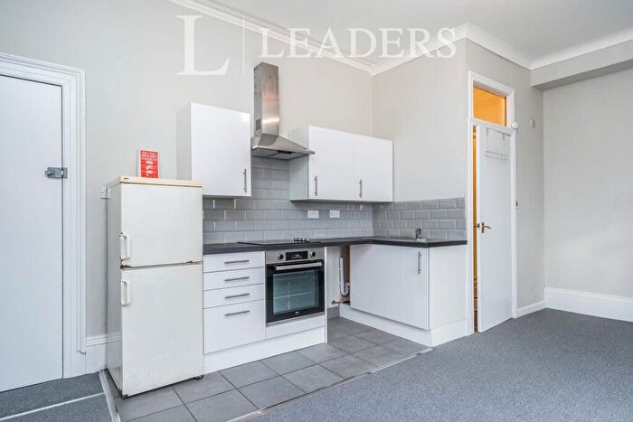 Flat To Rent In Northam Road, SO14