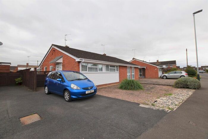 2 Bedroom Semi-Detached Bungalow To Rent In Kingscote Road East, Hatherley, Cheltenham, GL51