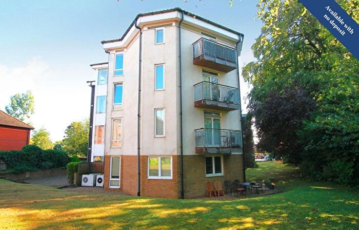 2 Bedroom Flat To Rent In New Dover Road, Canterbury, CT1