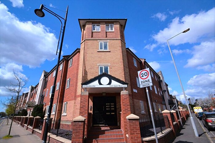 4 Bedroom Flat For Sale In Stretford Road, Hulme., Manchester., M15