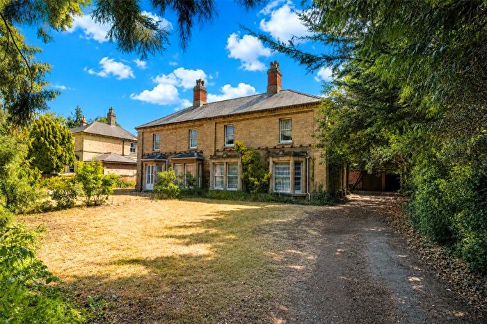 4 Bedroom Semi-Detached House For Sale In North Road, Bourne, Lincolnshire, PE10