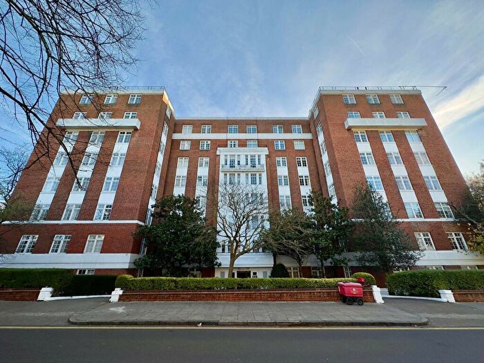1 Bedroom Apartment To Rent In Langford Court, St Johns Wood, London, NW8