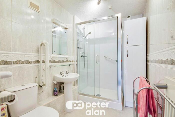 2 Bedroom Apartment For Sale In Stow Park Crescent, Newport, NP20