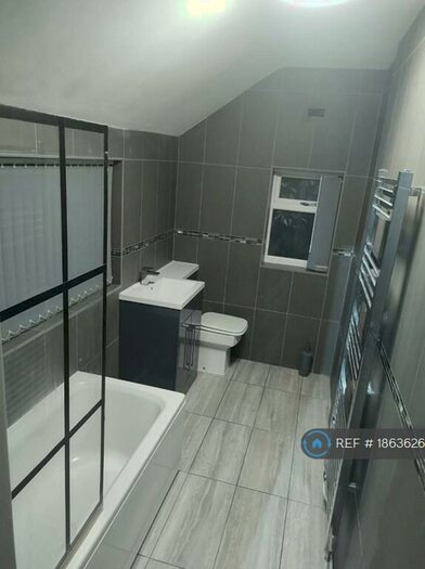 2 Bedroom Terraced House To Rent In London Road, Stoke-On-Trent, ST4