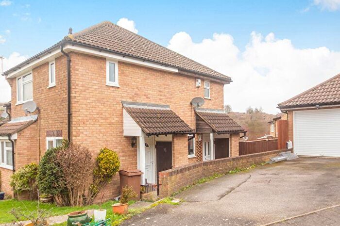 1 Bedroom Terraced House To Rent In Emily Road, Chatham, ME5