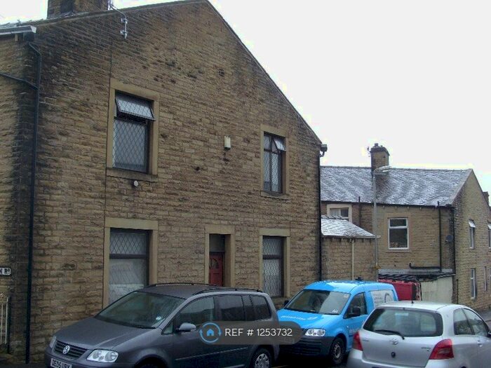 3 Bedroom End Of Terrace House To Rent In Hallam Road, Nelson BB9