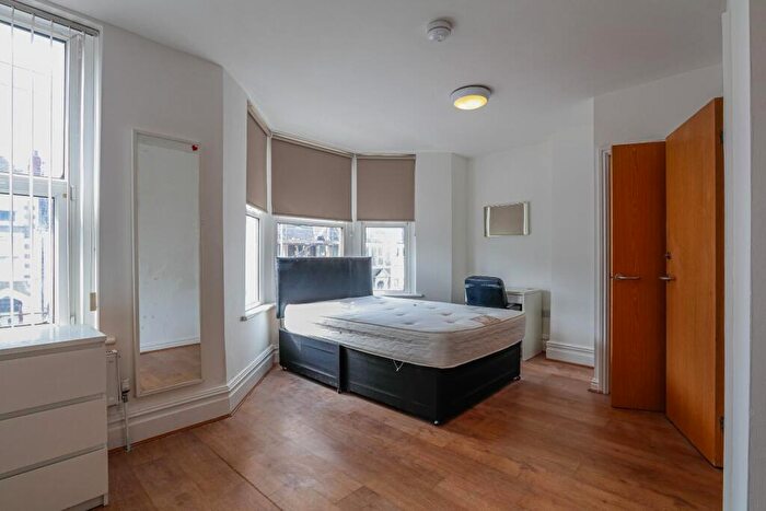 1 Bedroom Private Hall To Rent In Colum Road, Cathays, CF10
