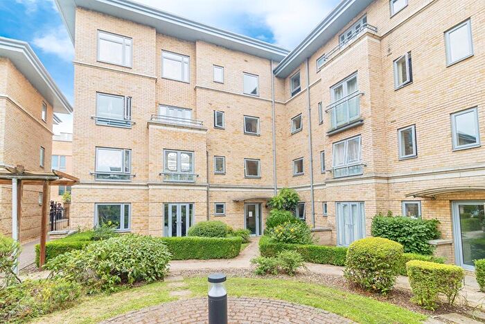 2 Bedroom Flat For Sale In Fitzwilliam Street, Bletchley, Milton Keynes, MK3