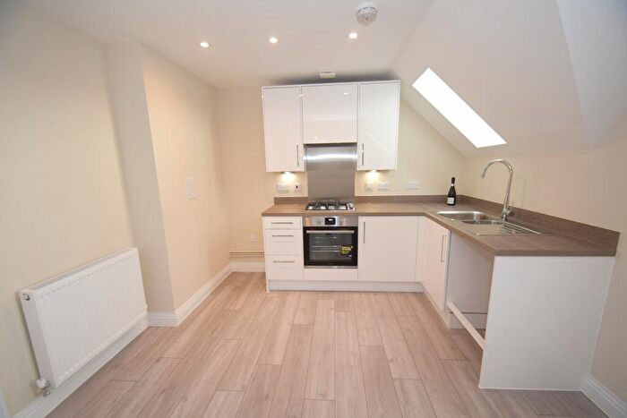1 Bedroom Apartment To Rent In Gilletts Lane, High Wycombe, Buckinghamshire, HP12