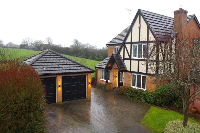 4 Bedroom Detached House For Sale In Demontfort Way, Uttoxeter, ST14