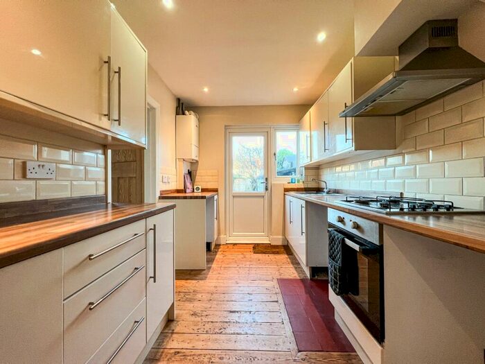 3 Bedroom House To Rent In King Edward Avenue, Worthing, BN14