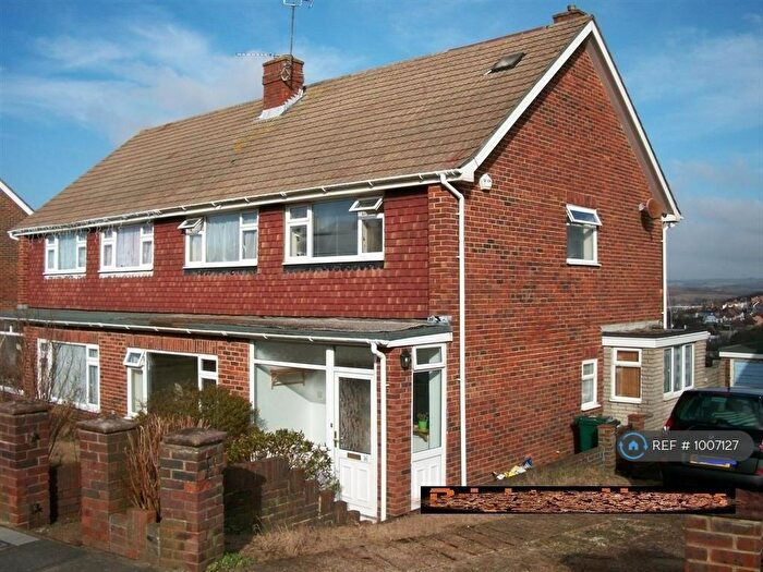 6 Bedroom Semi-Detached House To Rent In Jevington Drive, Brighton, BN2