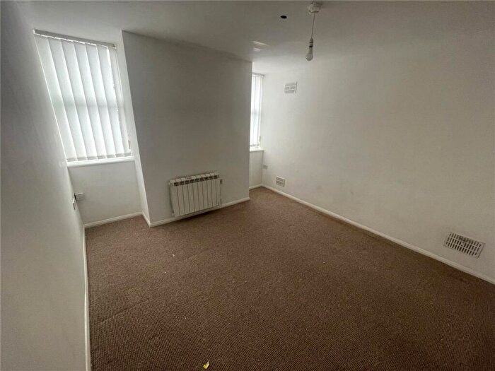 1 Bedroom Apartment To Rent In India House, - Stockport Road, Ashton-Under-Lyne, Greater Manchester, OL7