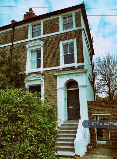 2 Bedroom Flat To Rent In Chaucer Road, London, SE24