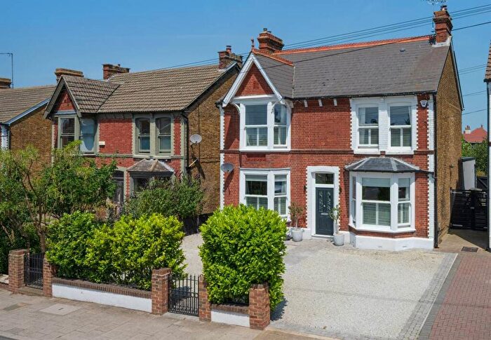 4 Bedroom Detached House For Sale In Mickleburgh Hill, Herne Bay, CT6
