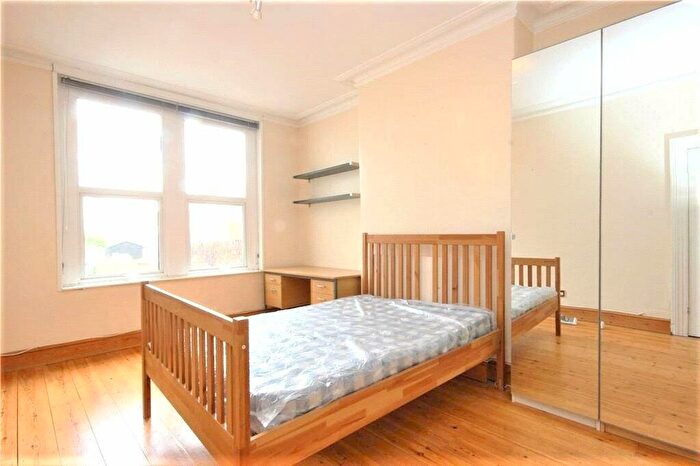 1 Bedroom Semi Detached House To Rent In Gloucester Road, Bristol, BS7