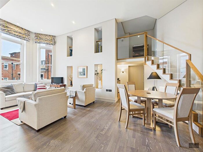 2 Bedroom Flat For Sale In Southernhay East., Exeter, EX1