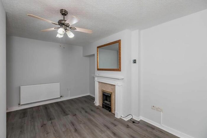 3 Bedroom Semi-Detached House To Rent In Princethorpe Road, Birmingham, B29