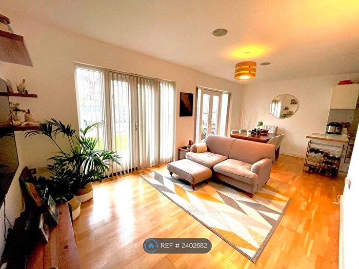 2 Bedroom Flat To Rent In Aspire Building, London, SW15