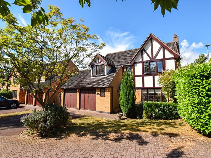 5 Bedroom Detached House For Sale In Broadwater Lane, Towcester, NN12
