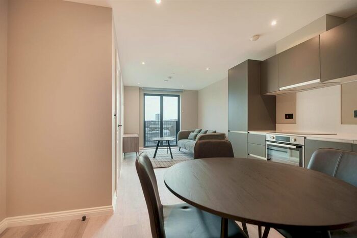 1 Bedroom Flat To Rent In Springwell Gardens, Springwell Road, Leeds City Centre, LS12