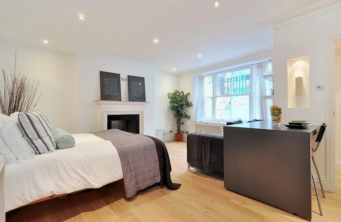 Studio To Rent In Westbourne Park Road, London, W11