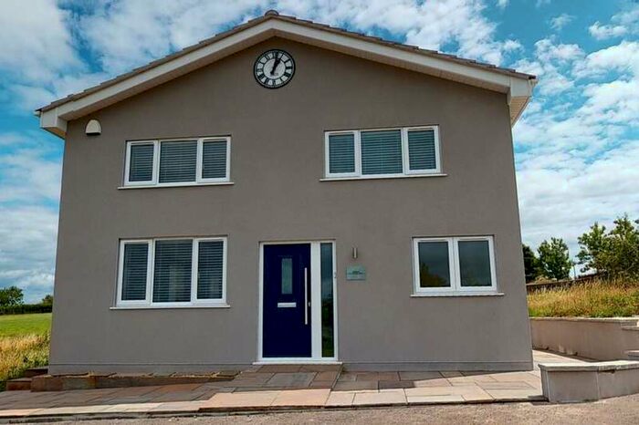 4 Bedroom Detached House To Rent In Martcombe Road, Easton-in-gordano, Bristol, BS20