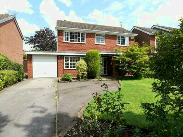 4 Bedroom Detached House For Sale In Boothgate, Howden, Goole, East Yorkshire, DN14