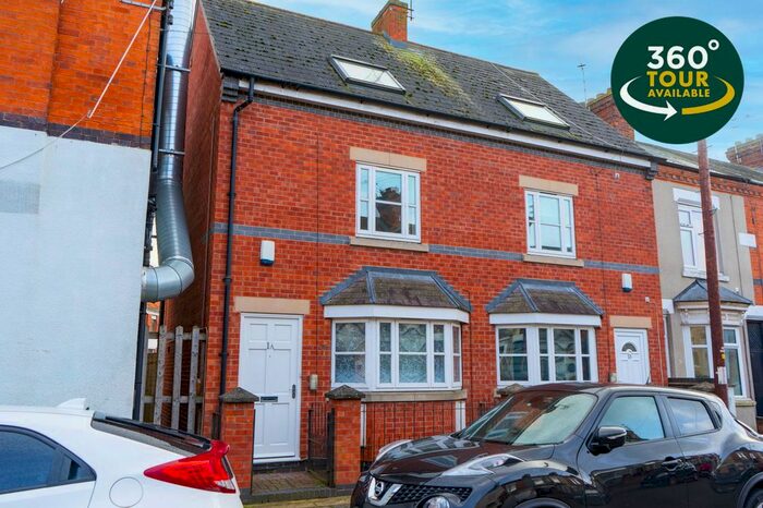 3 Bedroom Semi-Detached House To Rent In Timber Street, South Wigston, Leicester, LE18