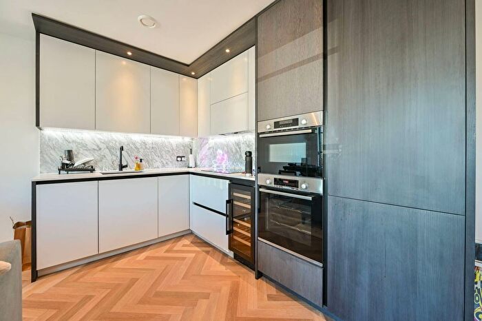 1 Bedroom Flat To Rent In Southwark Bridge, Borough, London, SE1