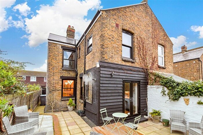 3 Bedroom End Of Terrace House For Sale In St. Patrick's Road, Deal, Kent, CT14
