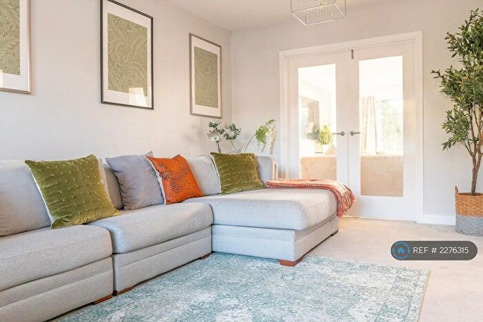 6 Bedroom Detached House To Rent In Farthing Lane, Sutton Coldfield, B76