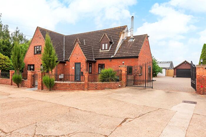 6 Bedroom Detached House For Sale In Spinney Road, Chawston, Bedfordshire, MK44