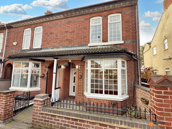 3 Bedroom Semi-detached House For Sale In Ashby Road, Coalville, LE67