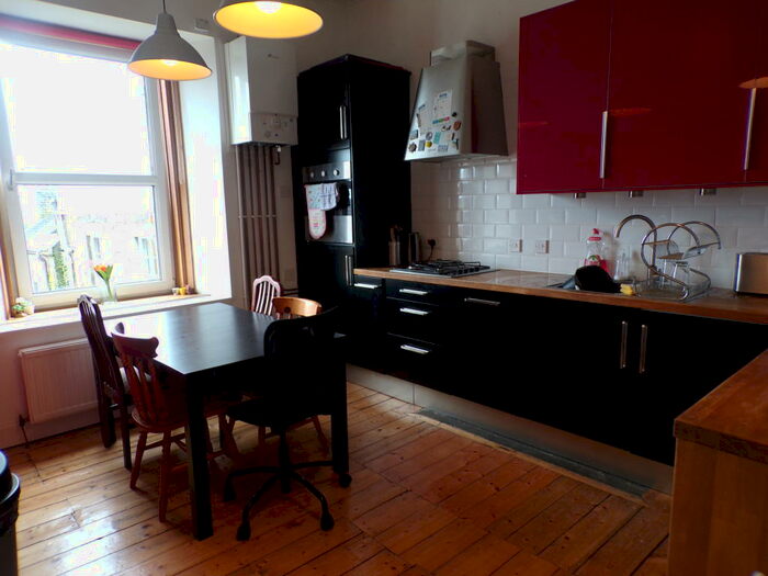 2 Bedroom Flat To Rent In Perth Road, West End, DD2