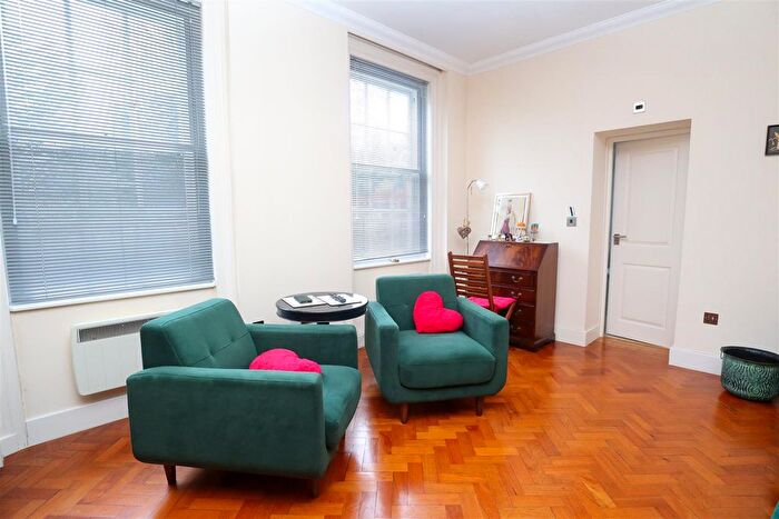 Studio To Rent In Brighton Road, Purley, CR8