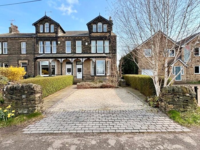 5 Bedroom End Of Terrace House For Sale In Sunnymeade, St. Wilfrids Street Calverley, West Yorkshire., LS28