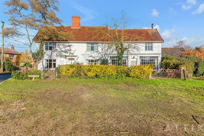 5 Bedroom Detached House For Sale In The Street, Metfield, Harleston, IP20