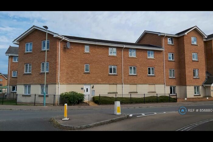 2 Bedroom Flat To Rent In Banyard Close, Cheltenham, GL51