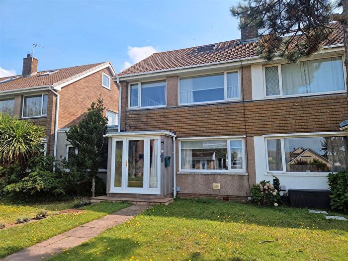 3 Bedroom Semi-Detached House For Sale In Lapwing Close, Porthcawl, CF36