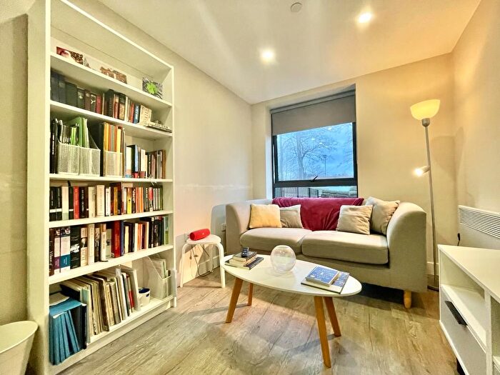 1 Bedroom Flat To Rent In Northgate House, Stonegate Road, Leeds, West Yorkshire, LS6