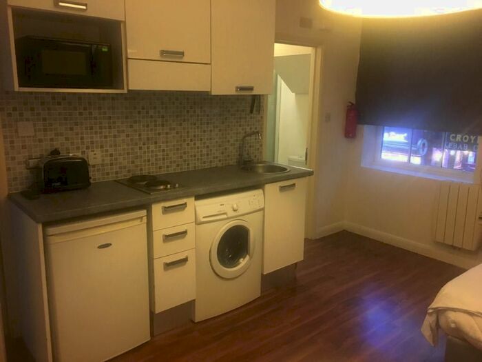 Studio To Rent In Robert Street, Croydon, CR0
