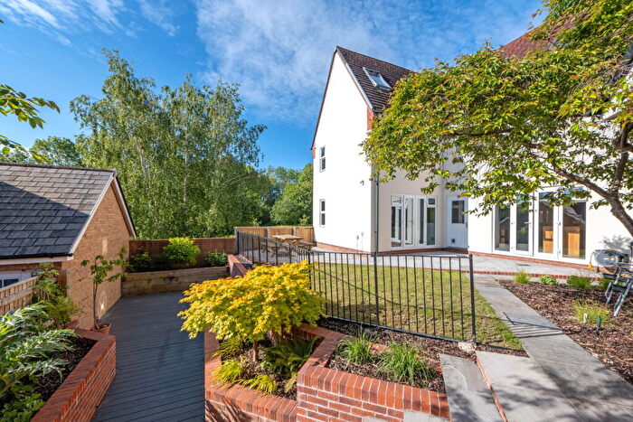 5 Bedroom Detached House For Sale In Nelson Way, Yeovil, BA21