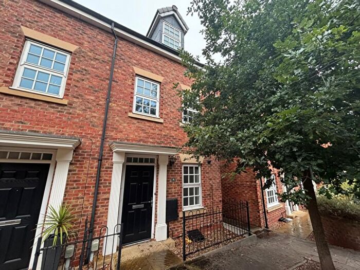 3 Bedroom Semi-Detached House To Rent In Hamilton Walk, Beverley, East Yorkshire, HU17