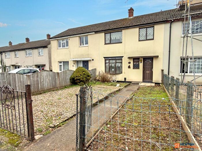3 Bedroom Town House For Sale In Melrose Road, Thringstone, LE67
