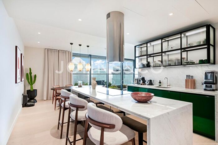 2 Bedroom Apartment For Sale In Bagshaw Building, Wards Place, E14