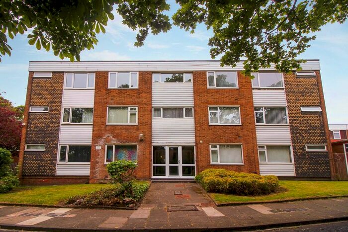 2 Bedroom Flat To Rent In Oakwood Court, Western Way, Newcastle Upon Tyne, NE4
