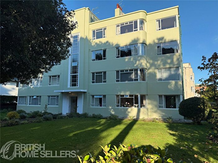 2 Bedroom Flat For Sale In Gervis Road, Bournemouth, Dorset, BH1
