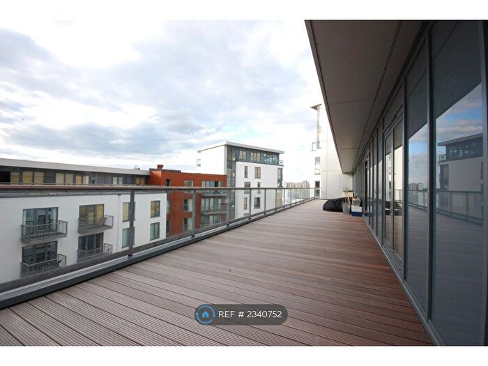 3 Bedroom Flat To Rent In Omega Works, London, E3